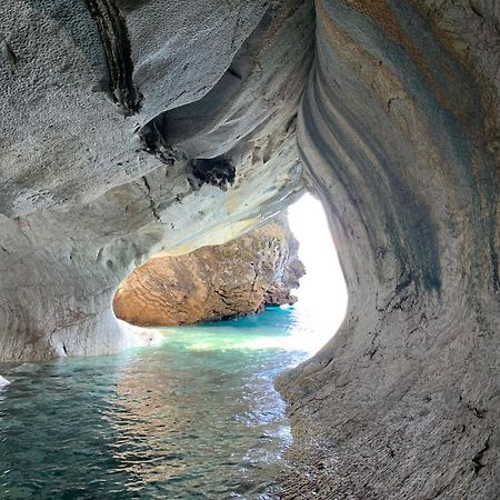 Cabana Cavernas Austral Puerto Sanchez Villa ภายนอก รูปภาพ